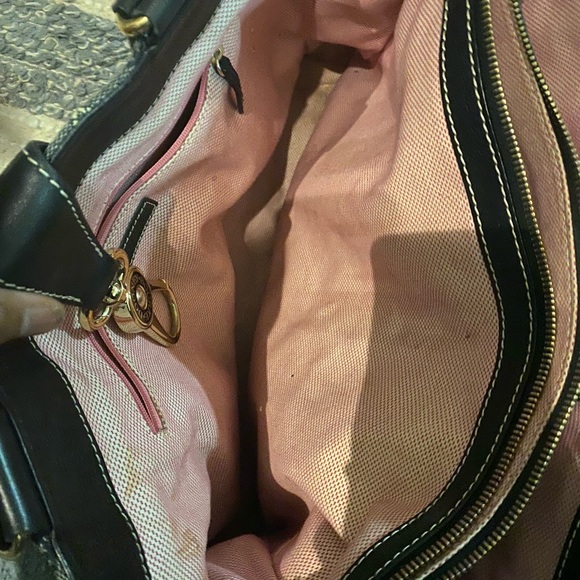 Dooney - Picture 4 of 7